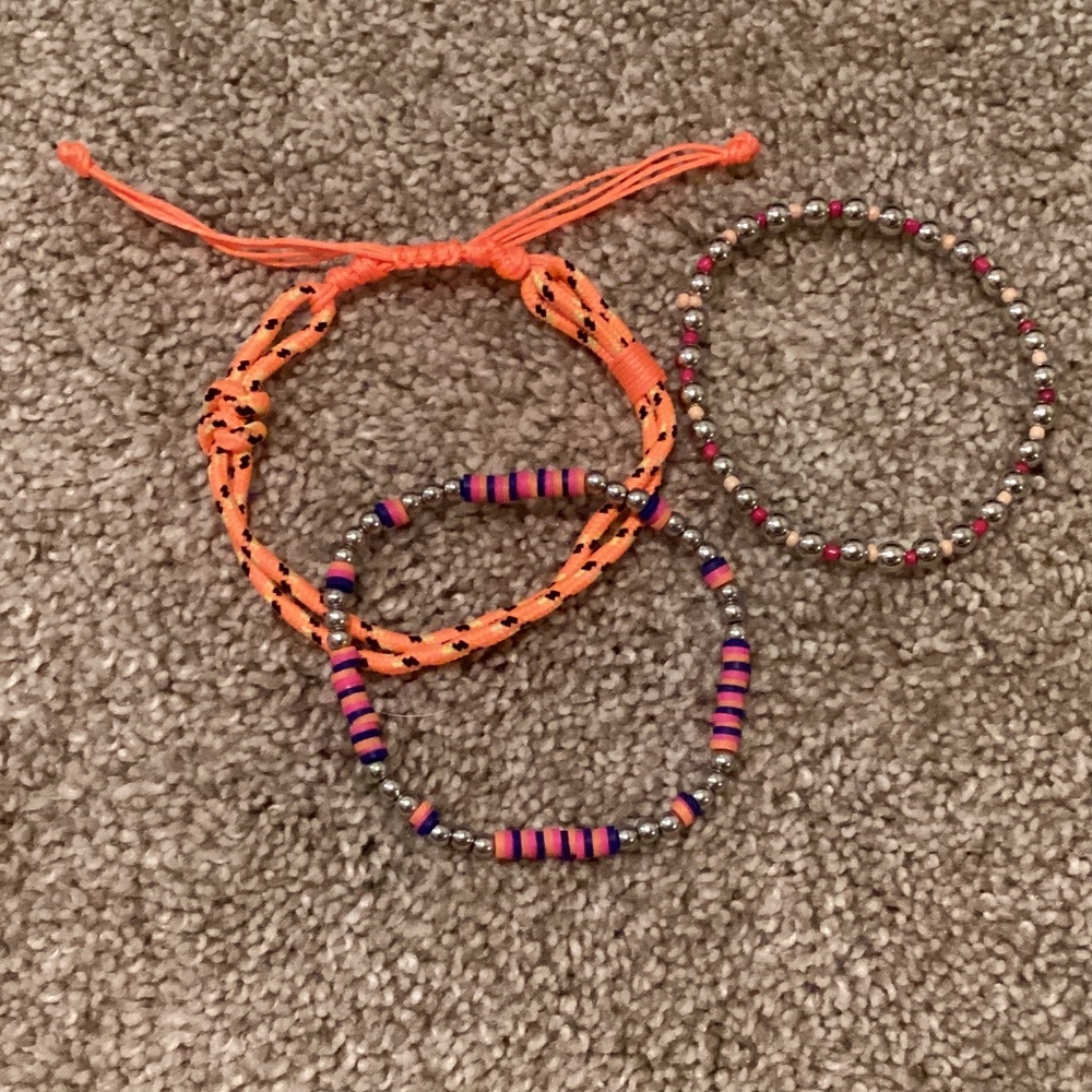 Set of 3 bracelets